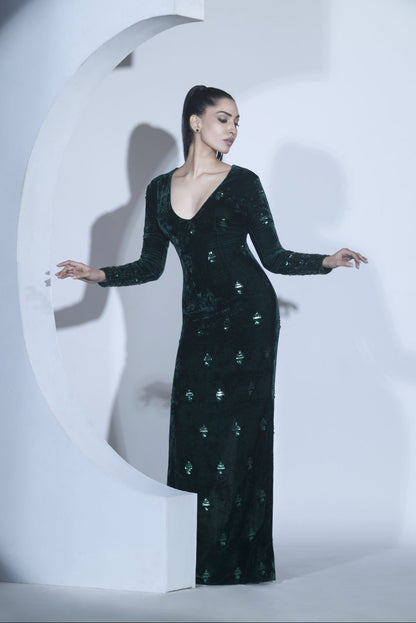 EMIRA Gown